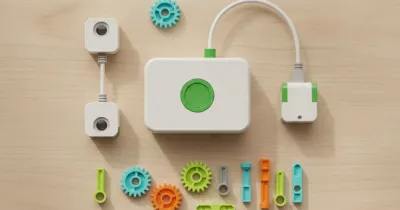 Электроника набора, совместимого с WeDo 2.0: СмартХаб, мотор, датчик расстояния и датчик наклона на столе