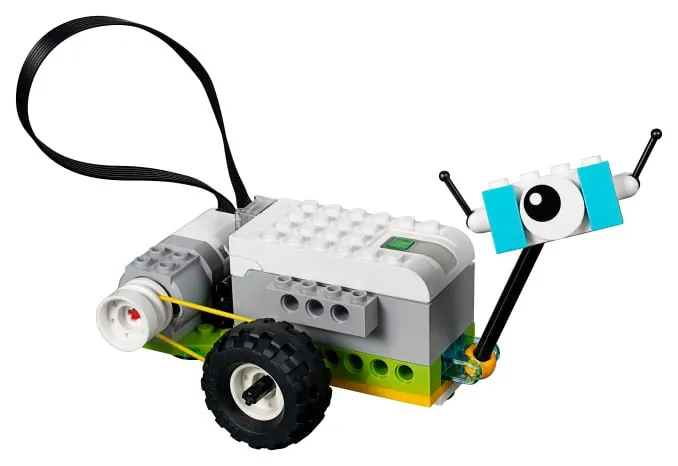 Собранная модель ровера Майло из конструктора РобоГуру, совместимого с WeDo 2.0, — пример того, что ребёнок построит своими руками
